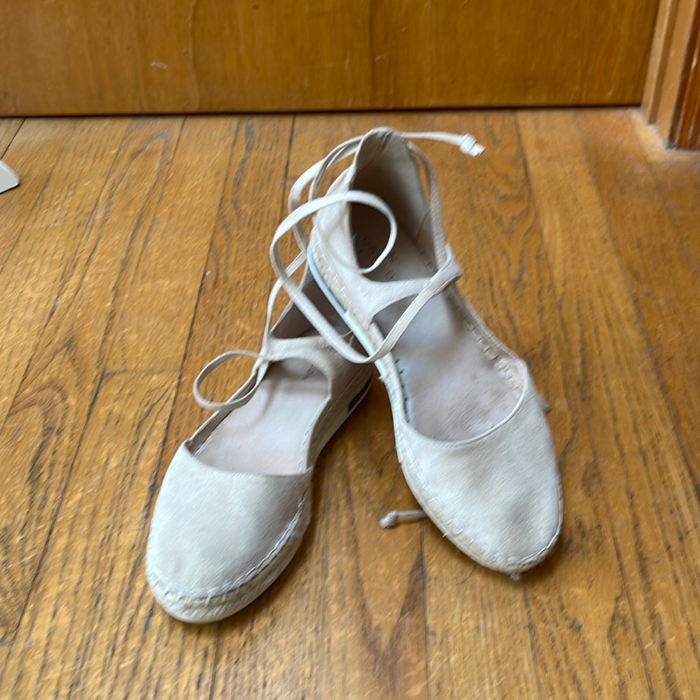 Caslon suede ankle tie espadrilles. Size 6
